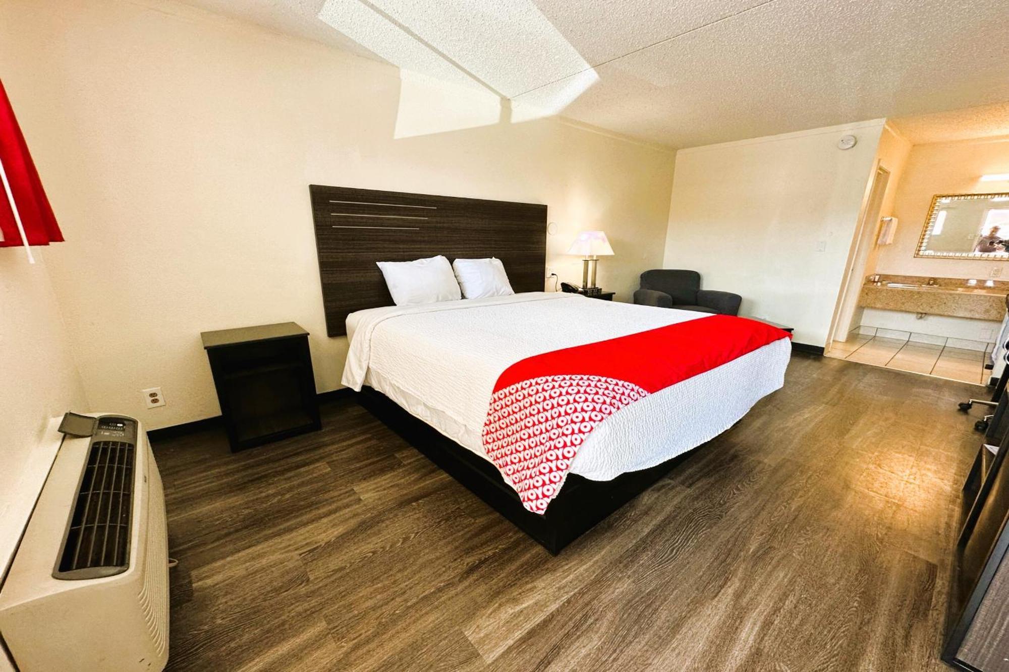 Oyo Hotel San Antonio Lackland Afb Seaworld Hwy 90 W Exteriér fotografie