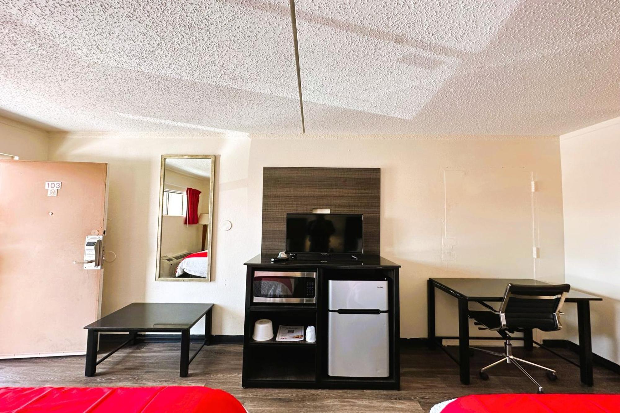 Oyo Hotel San Antonio Lackland Afb Seaworld Hwy 90 W Exteriér fotografie